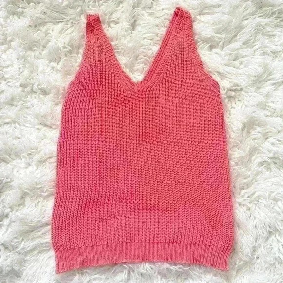 Knit Tank Top - Picture 1 of 2